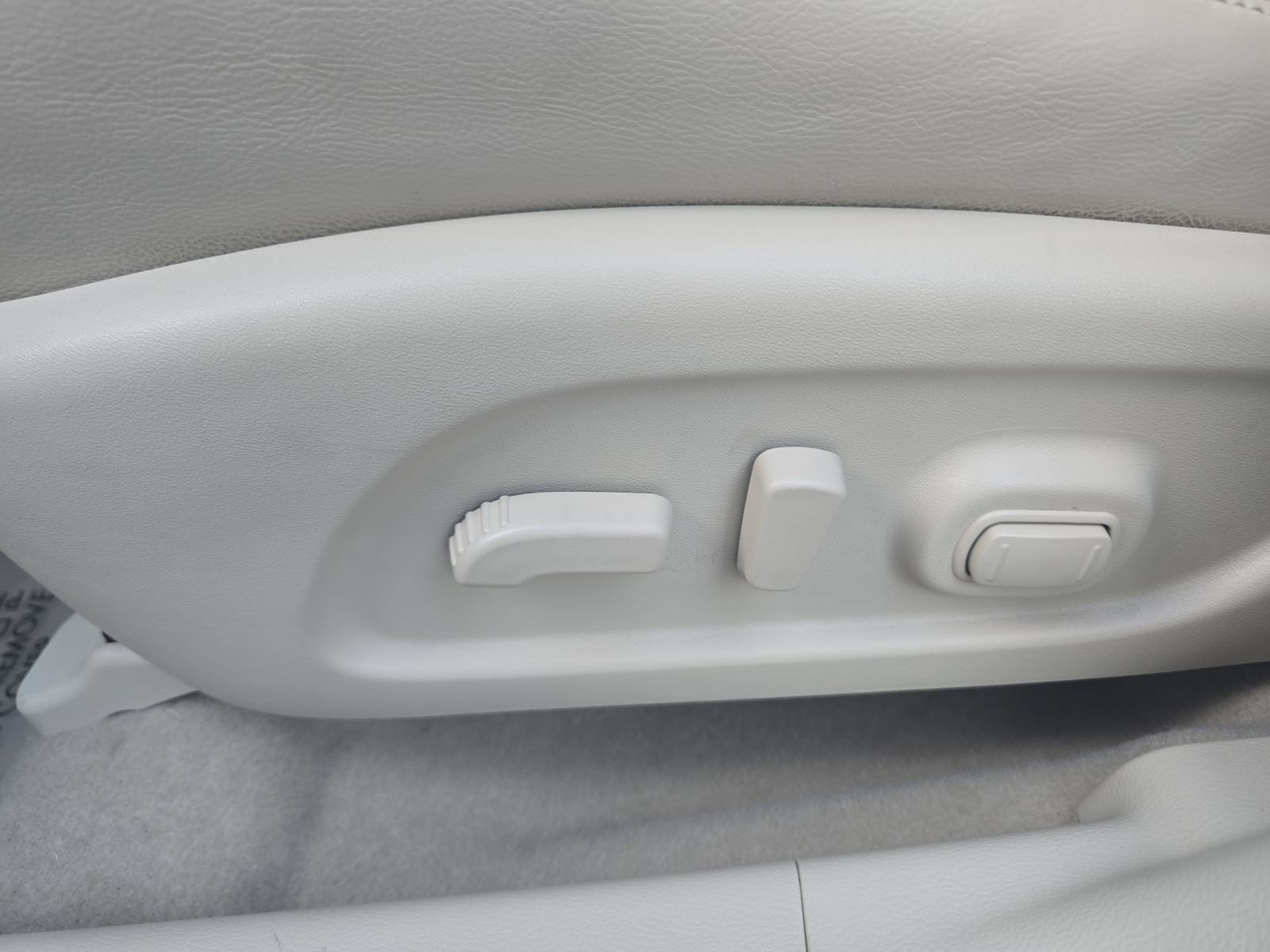 Used 2015 Nissan Murano SL FWD image 29