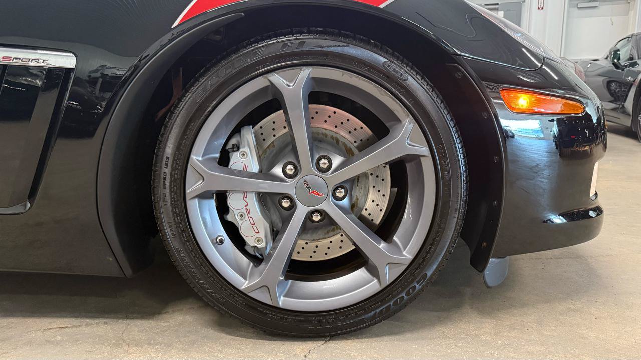 Used 2010 Chevrolet Corvette Grand Sport w/ Preferred Equipment Group RWD image 44