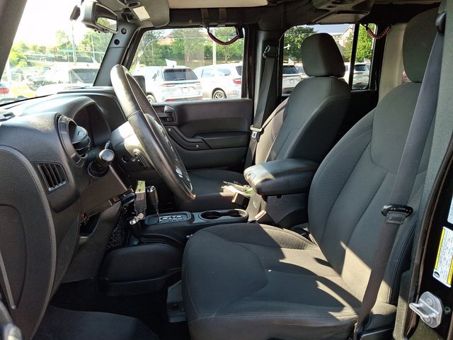 Used 2015 Jeep Wrangler Unlimited Sport w/ Quick Order Package 24S AWD/4WD image 17