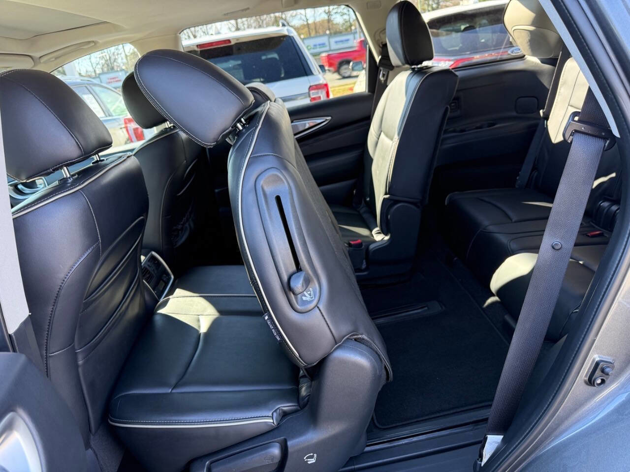 Used 2019 INFINITI QX60 Luxe image 12