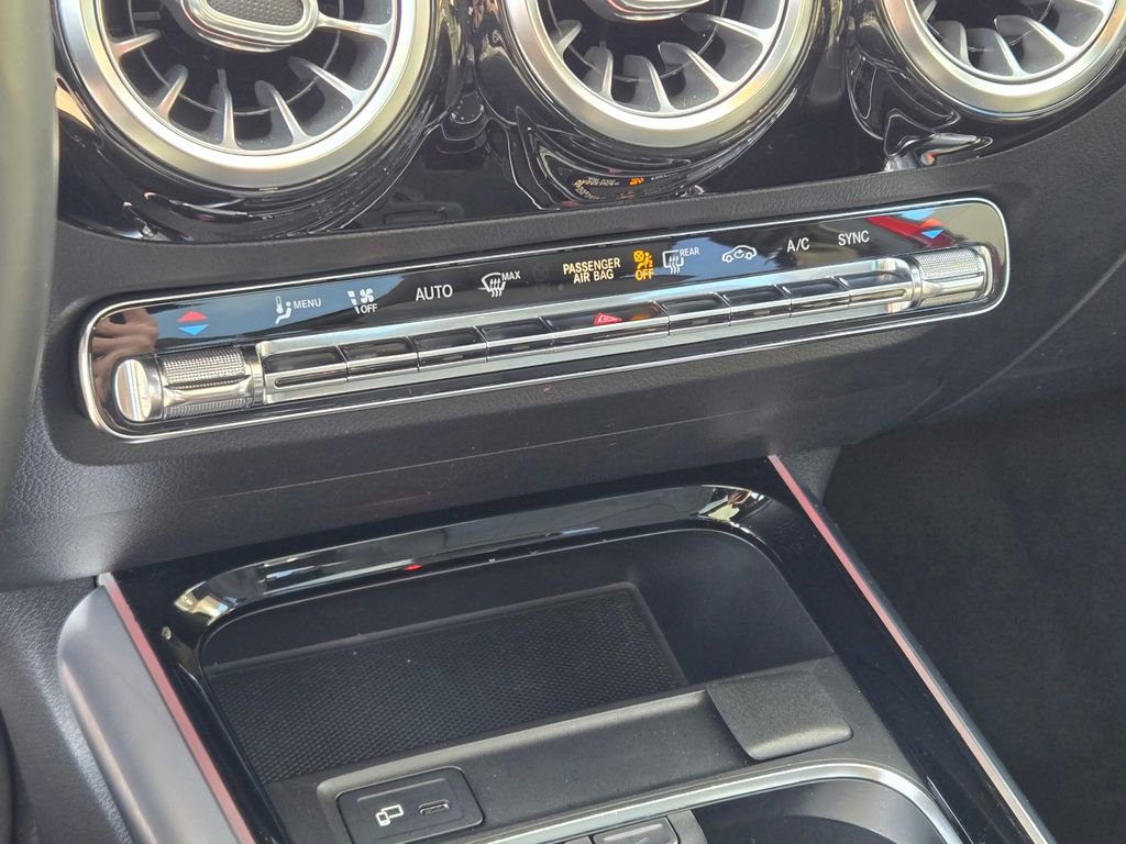 Used 2021 Mercedes-Benz GLA 250 4MATIC image 36