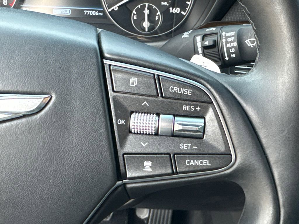 Used 2019 Genesis G90 3.3T Premium RWD image 24