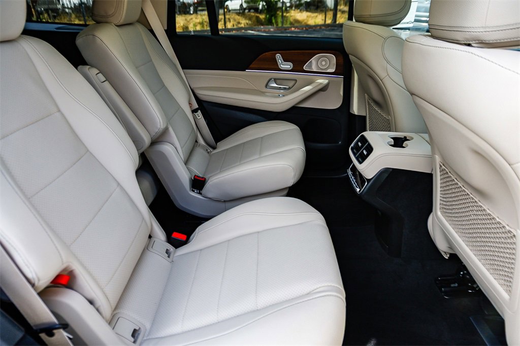New 2026 Mercedes-Benz GLS 450 4MATIC image 18