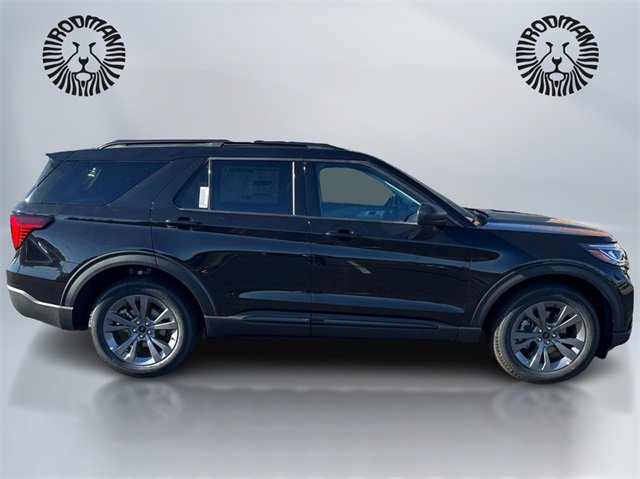 New 2026 Ford Explorer Active image 4