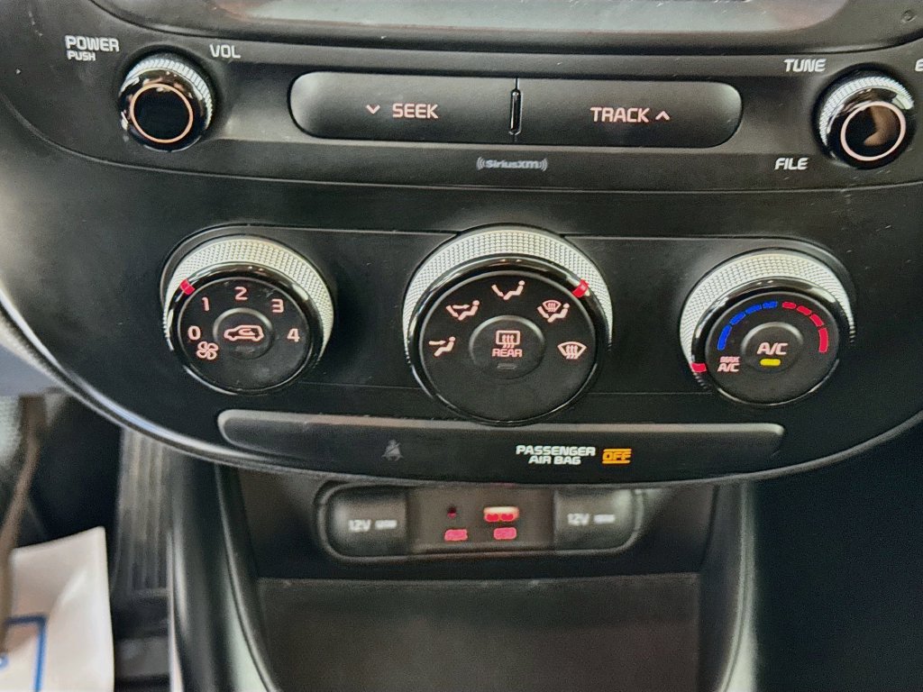 Used 2019 Kia Soul FWD image 17