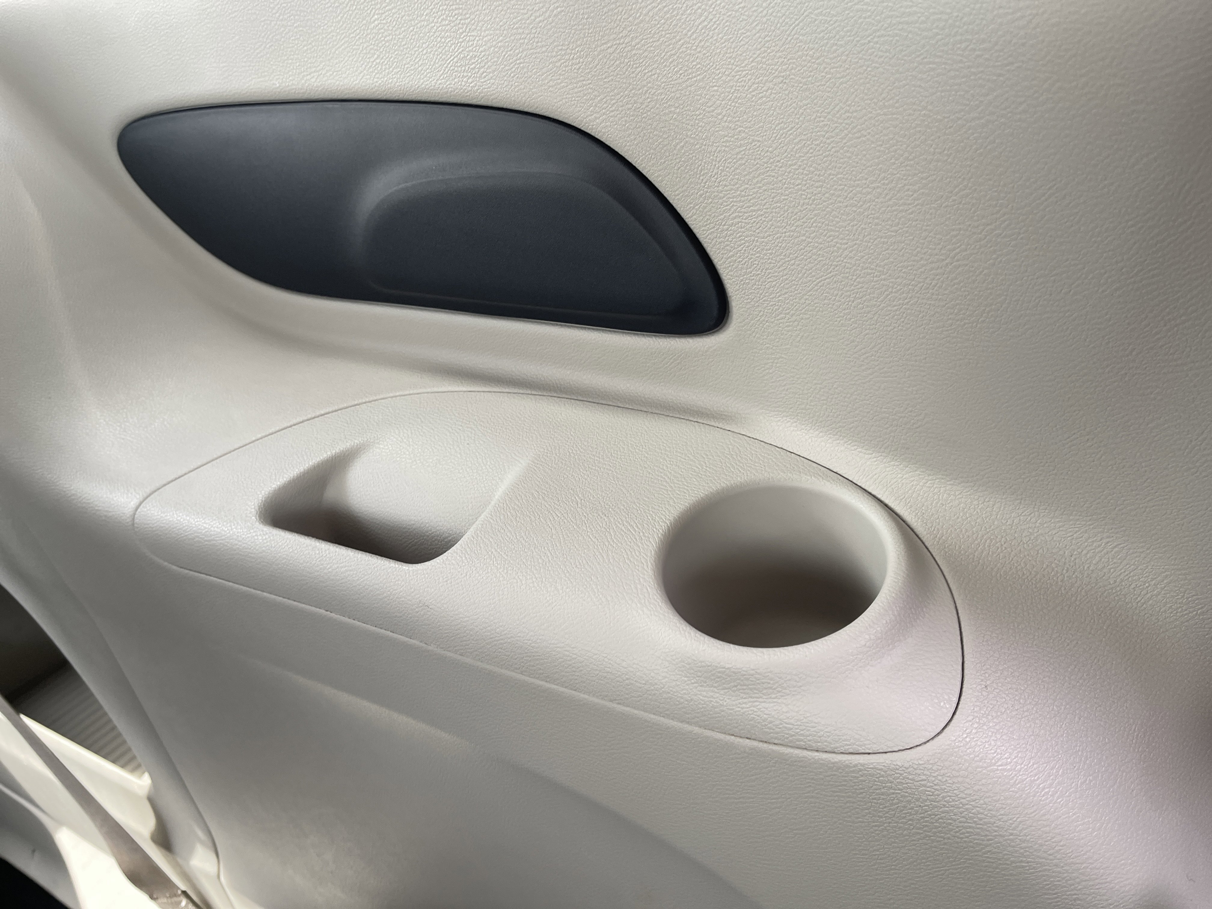 Used 2022 Chrysler Pacifica Touring-L image 40