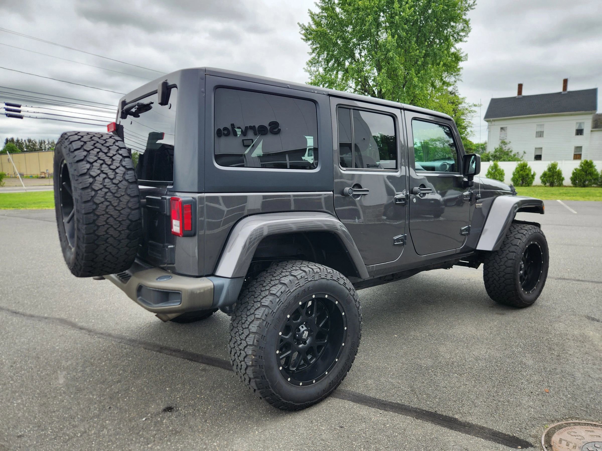 Used 2016 Jeep Wrangler Unlimited Sahara image 14