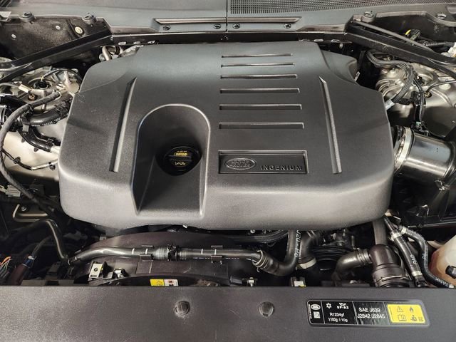Used 2024 Land Rover Defender 130 X AWD/4WD image 33