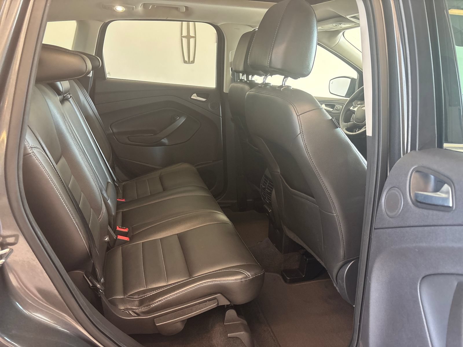 Used 2016 Ford Escape Titanium w/ Equipment Group 301A AWD/4WD image 9