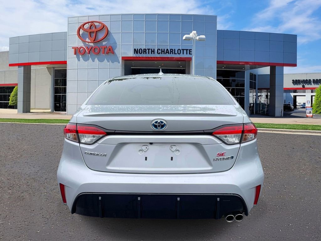 Used 2024 Toyota Corolla SE FWD image 6