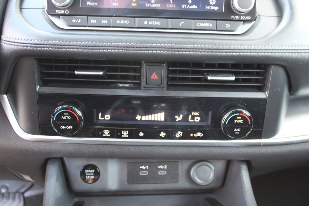 Used 2024 Nissan Rogue SV FWD image 17