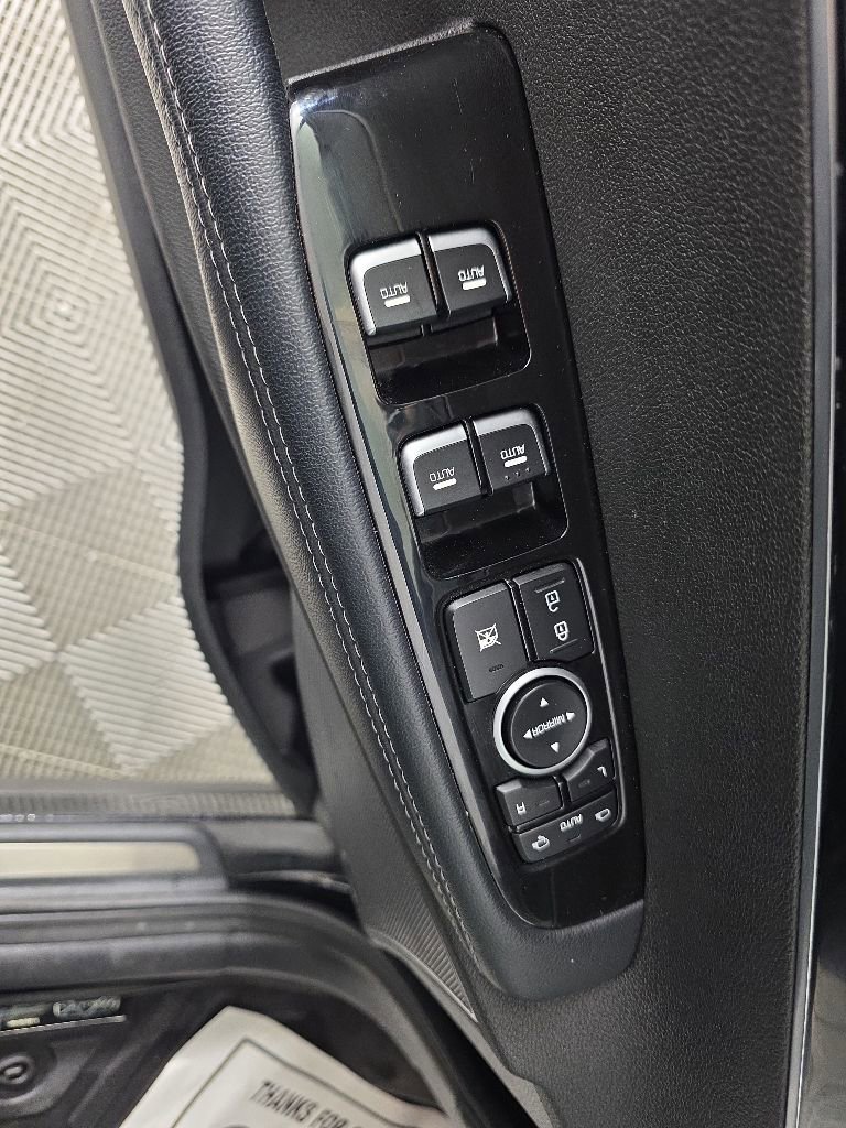 Used 2017 Kia Sorento SX AWD/4WD image 13