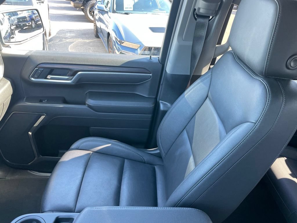 Used 2025 GMC Sierra 1500 SLT AWD/4WD image 20