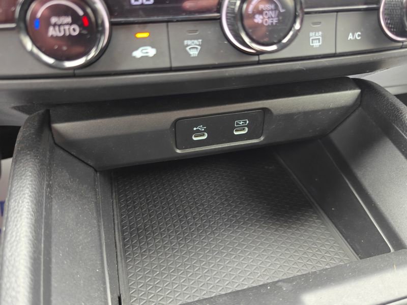 Used 2025 Honda Accord LX image 28