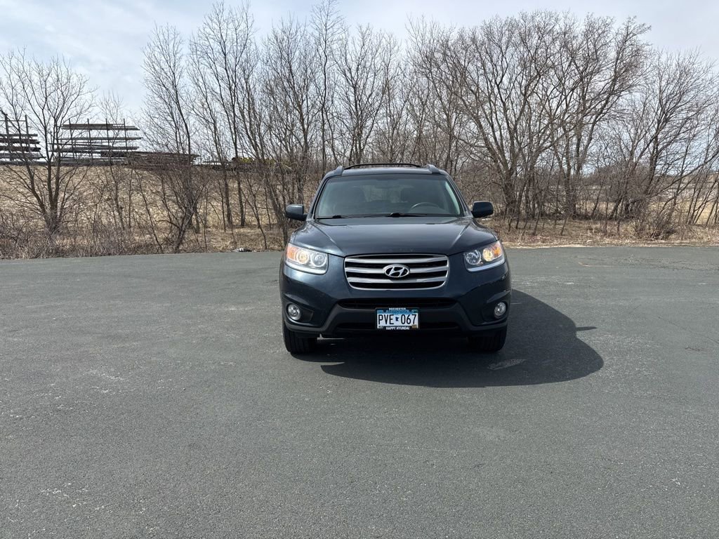 Used 2012 Hyundai Santa Fe SE image 2