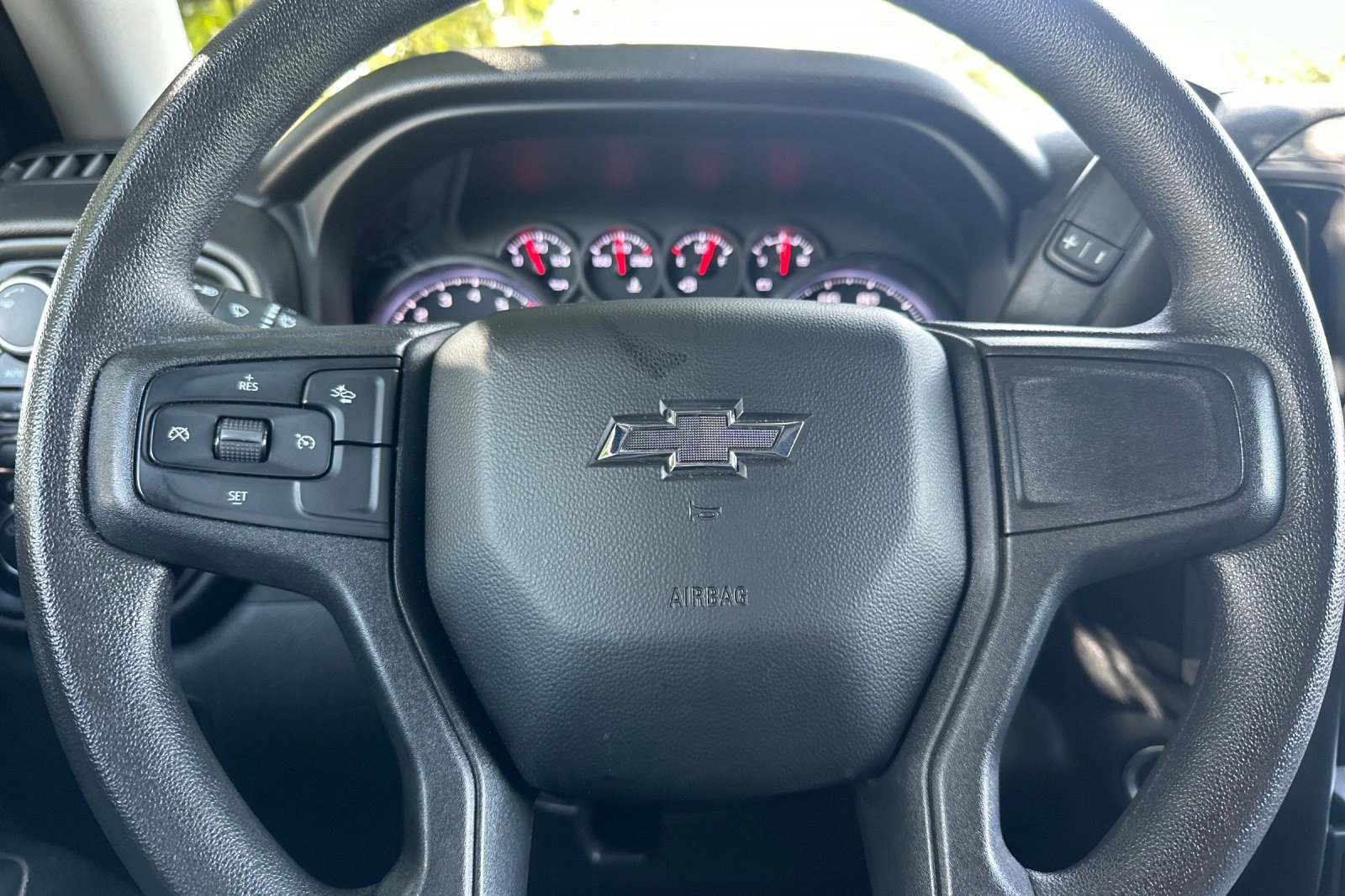 Used 2022 Chevrolet Silverado 1500 Custom Trail Boss w/ LPO, Dark Essentials Package image 27