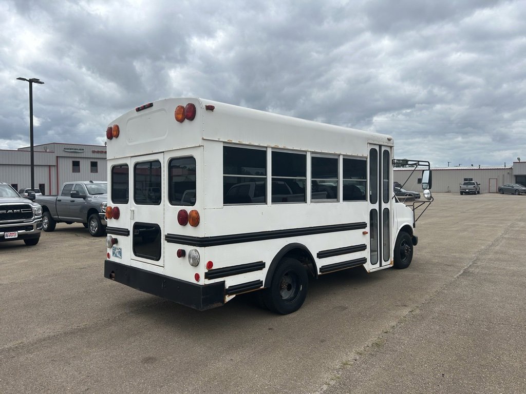 Used 2001 Chevrolet Express 3500 image 5
