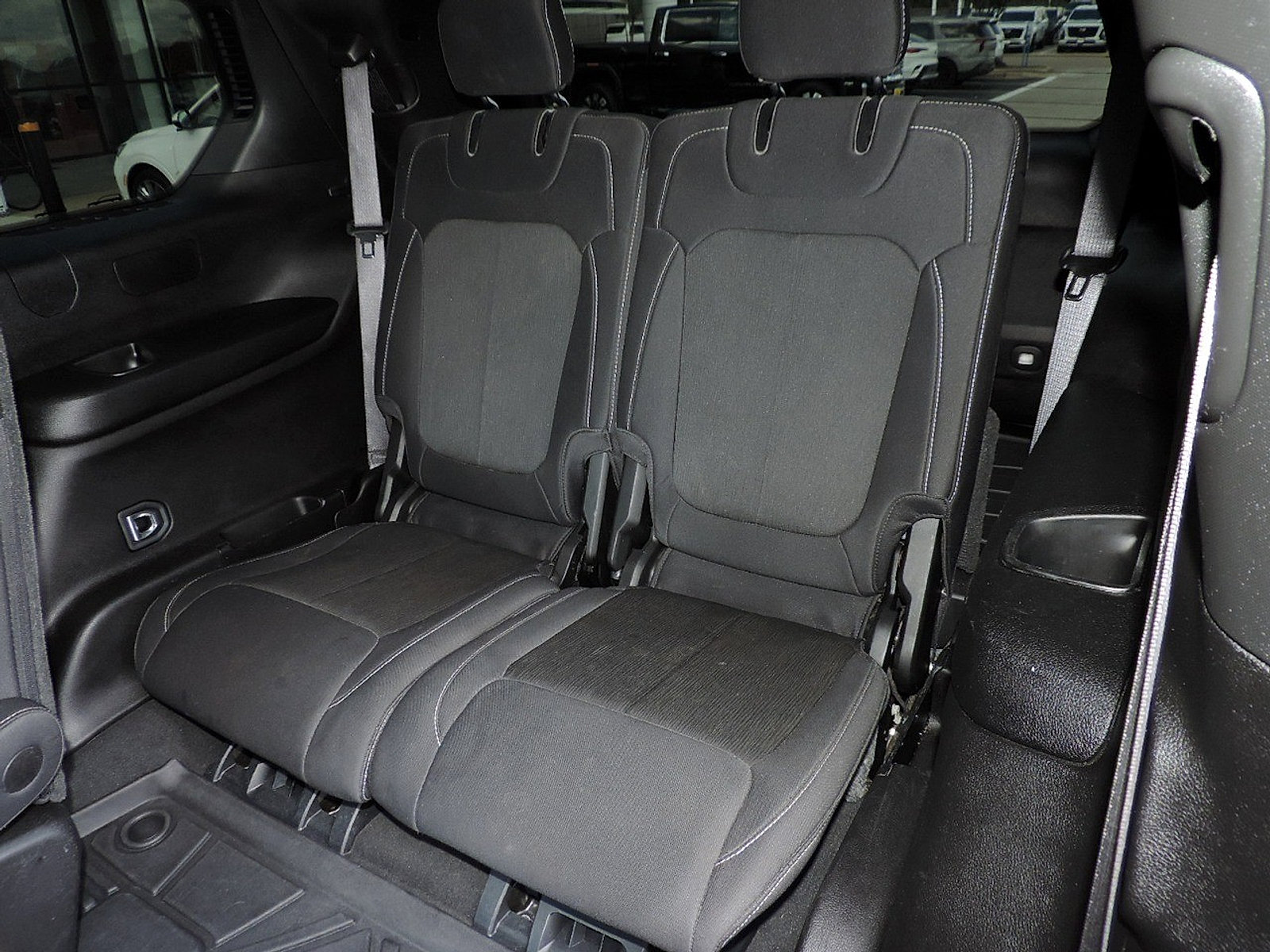 Used 2025 Jeep Grand Cherokee L Laredo RWD image 19