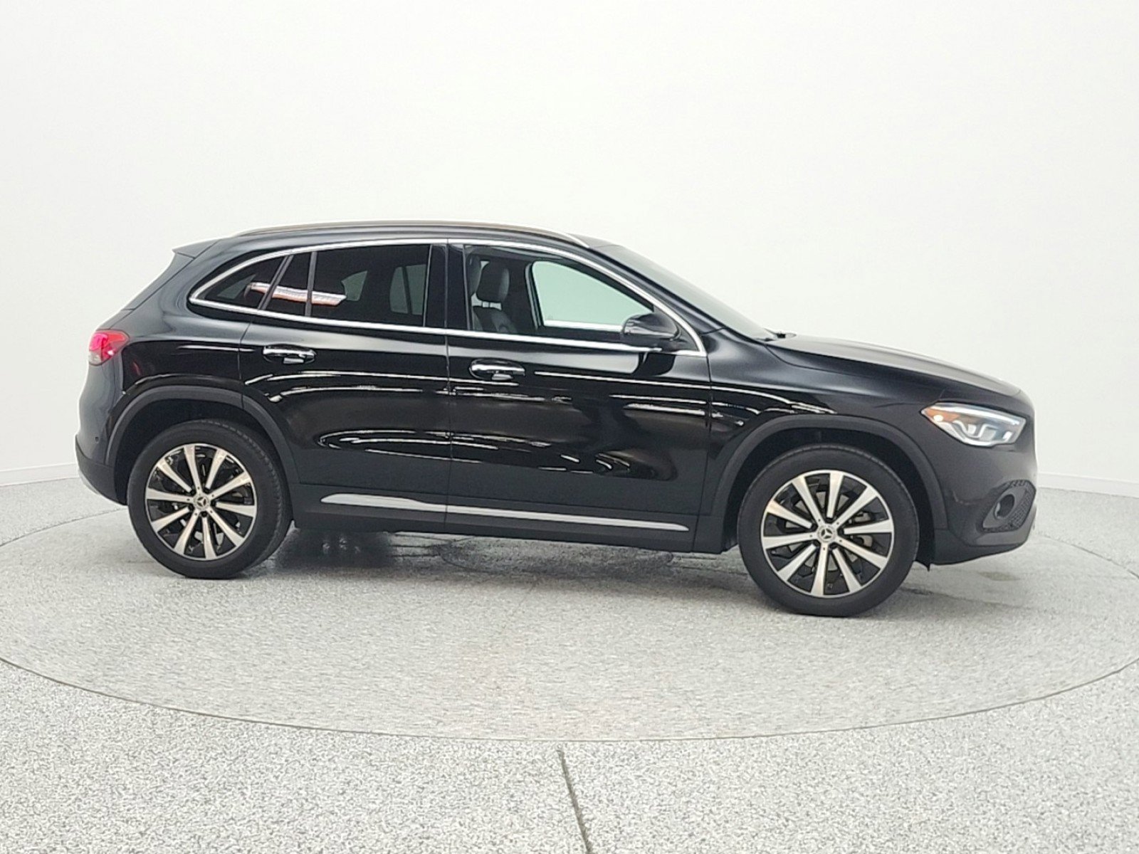 Certified 2022 Mercedes-Benz GLA 250 4MATIC image 4