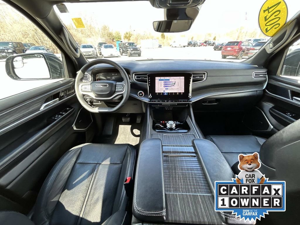 Used 2024 Jeep Wagoneer Series II w/ Flexible Seating Group image 19
