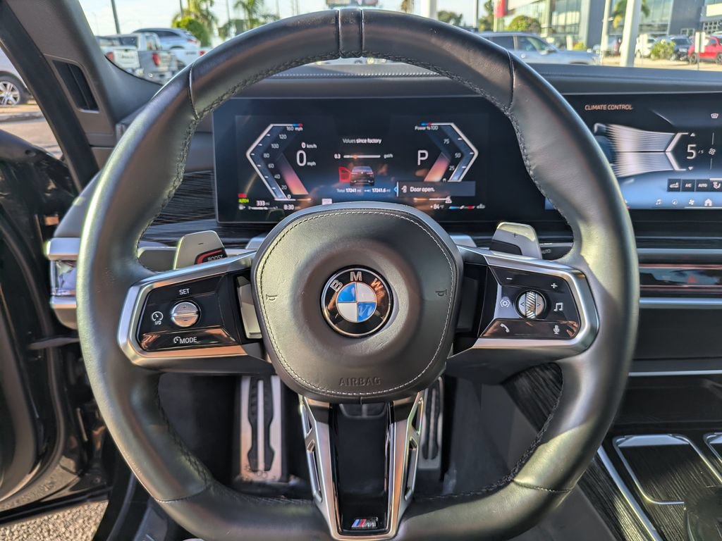 Used 2023 BMW 740i RWD image 23