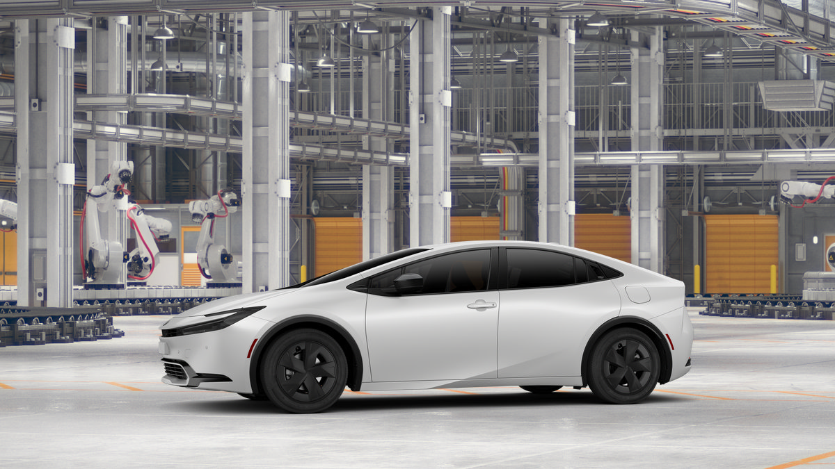 New 2026 Toyota Prius Plug-In Hybrid FWD image 3