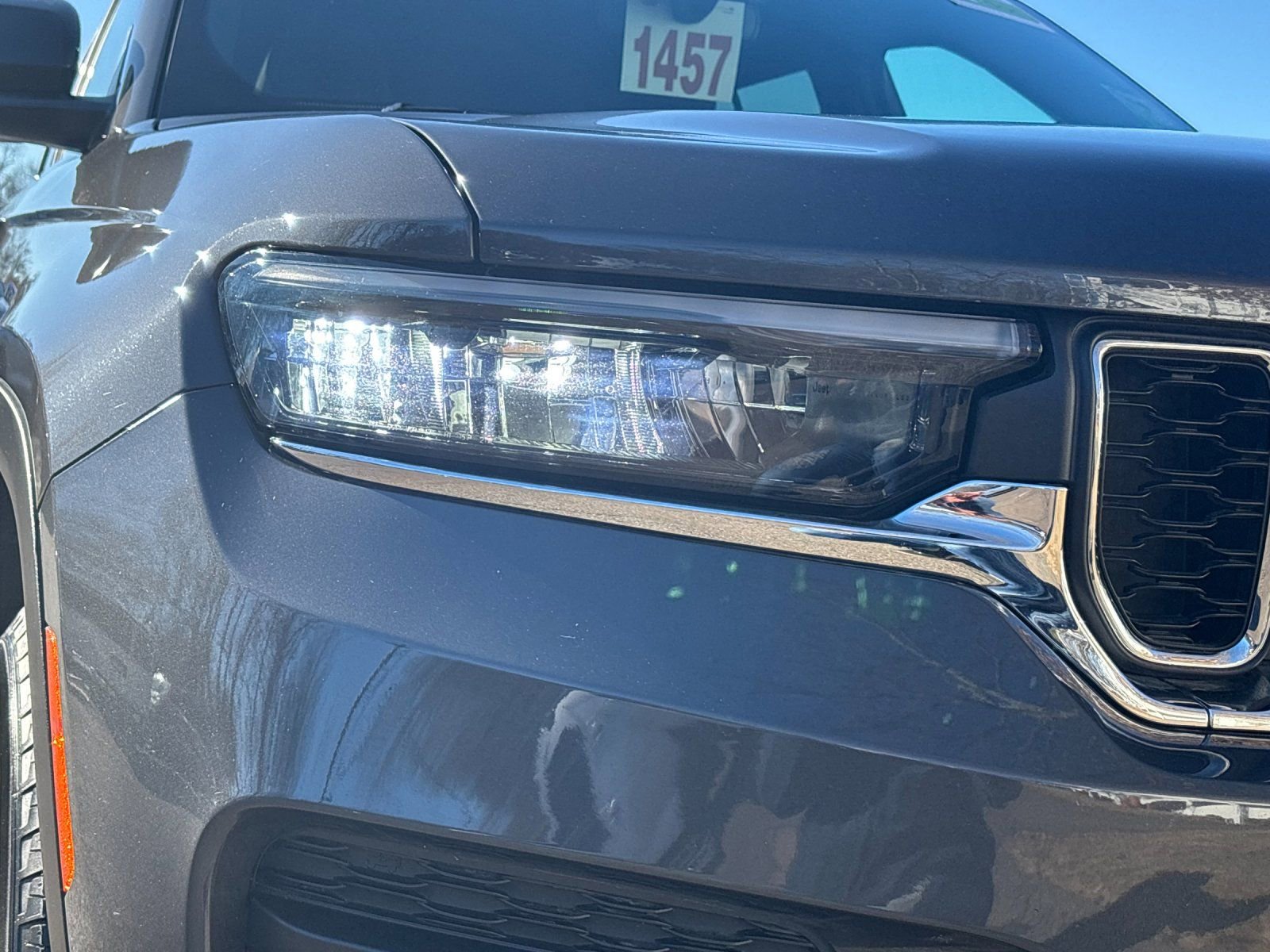 Used 2024 Jeep Grand Cherokee Laredo X w/ Luxury Tech Group I image 28