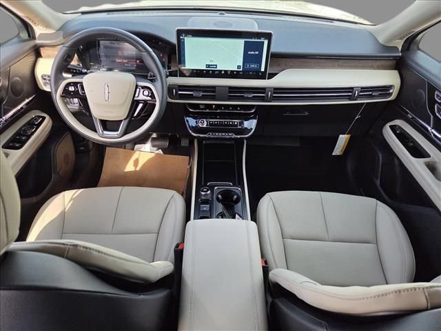 New 2026 Lincoln Corsair Grand Touring w/ Rear Removable Package Tray AWD/4WD image 25