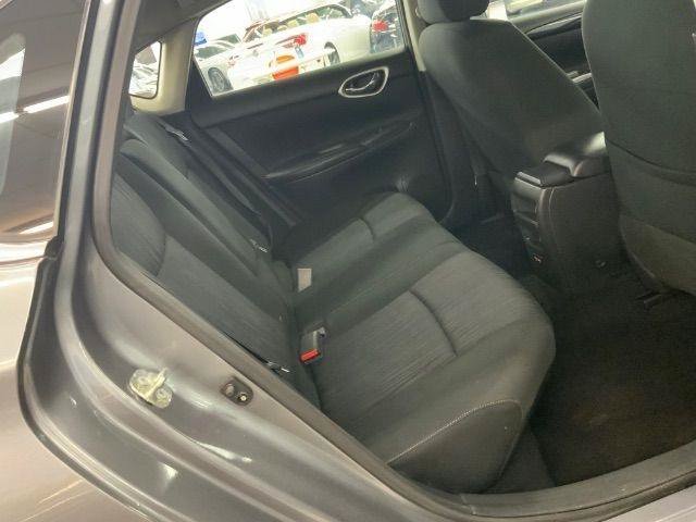 Used 2019 Nissan Sentra SV FWD image 12