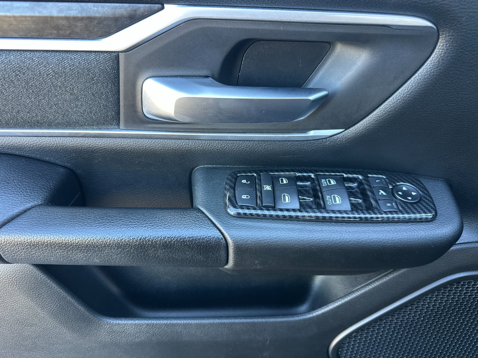 Used 2020 RAM 1500 Big Horn AWD/4WD image 11