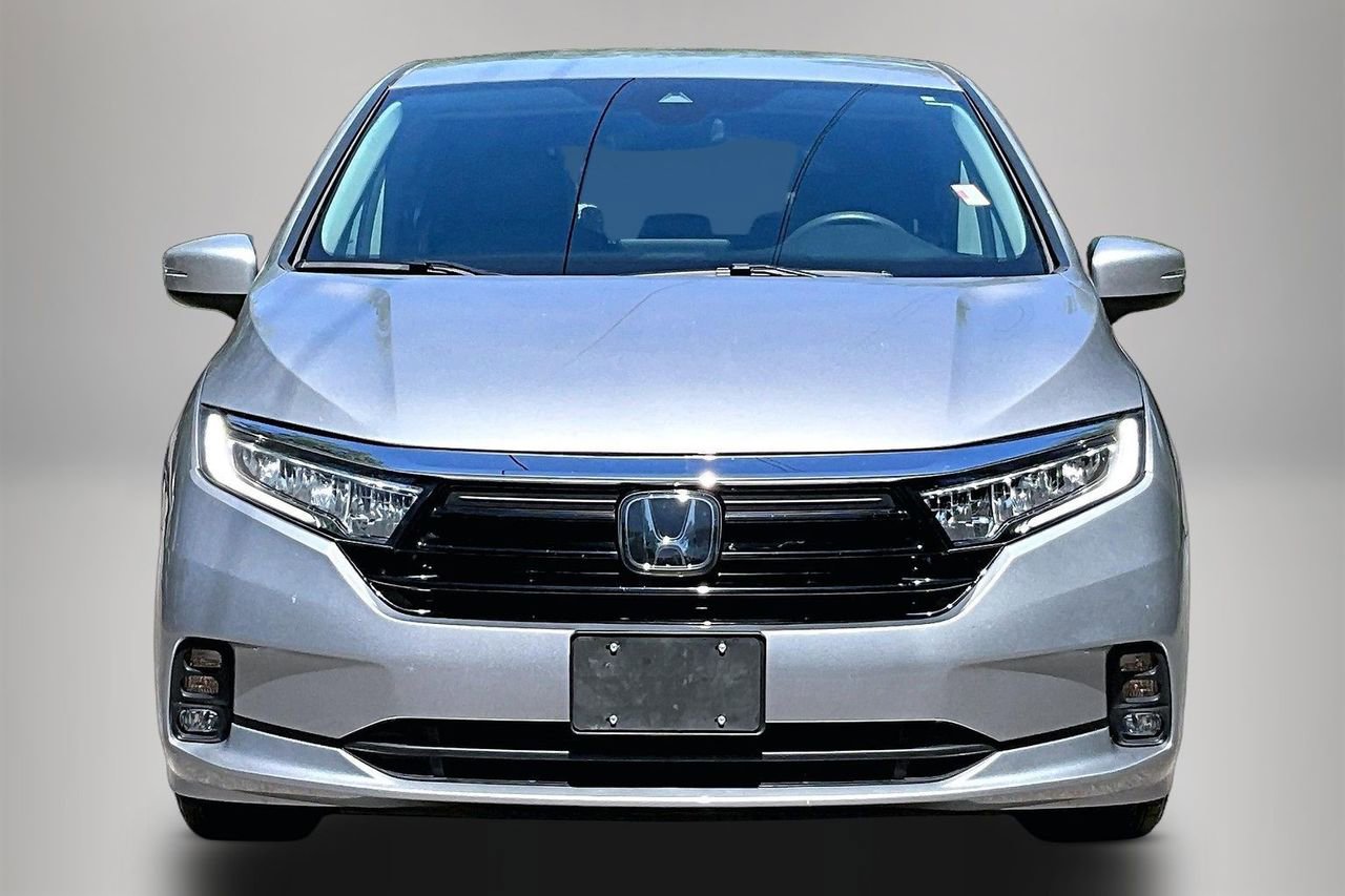 Used 2024 Honda Odyssey EX image 3