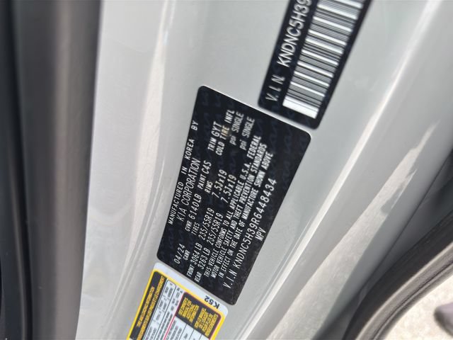 Used 2024 Kia Carnival EX FWD image 29