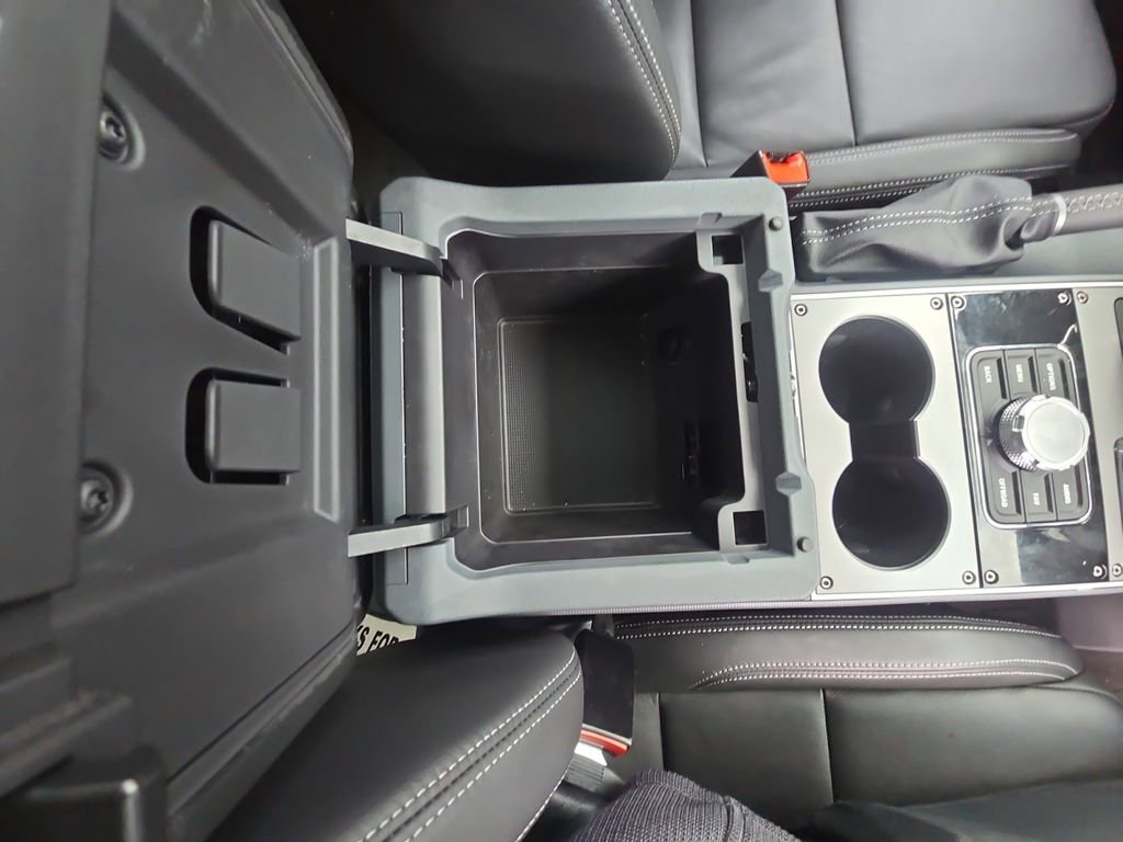 Used 2024 INEOS Grenadier Fieldmaster Edition image 21