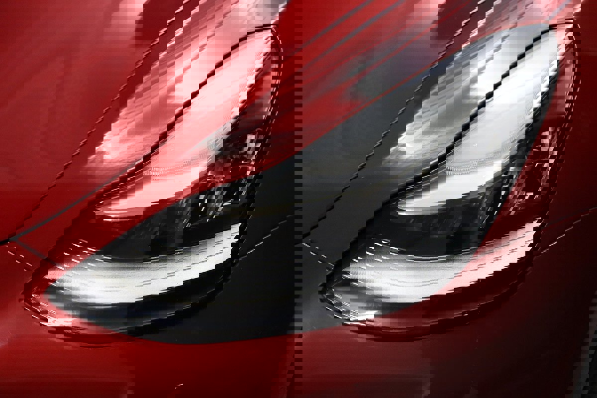 Used 2020 Tesla Model 3 Long Range image 4