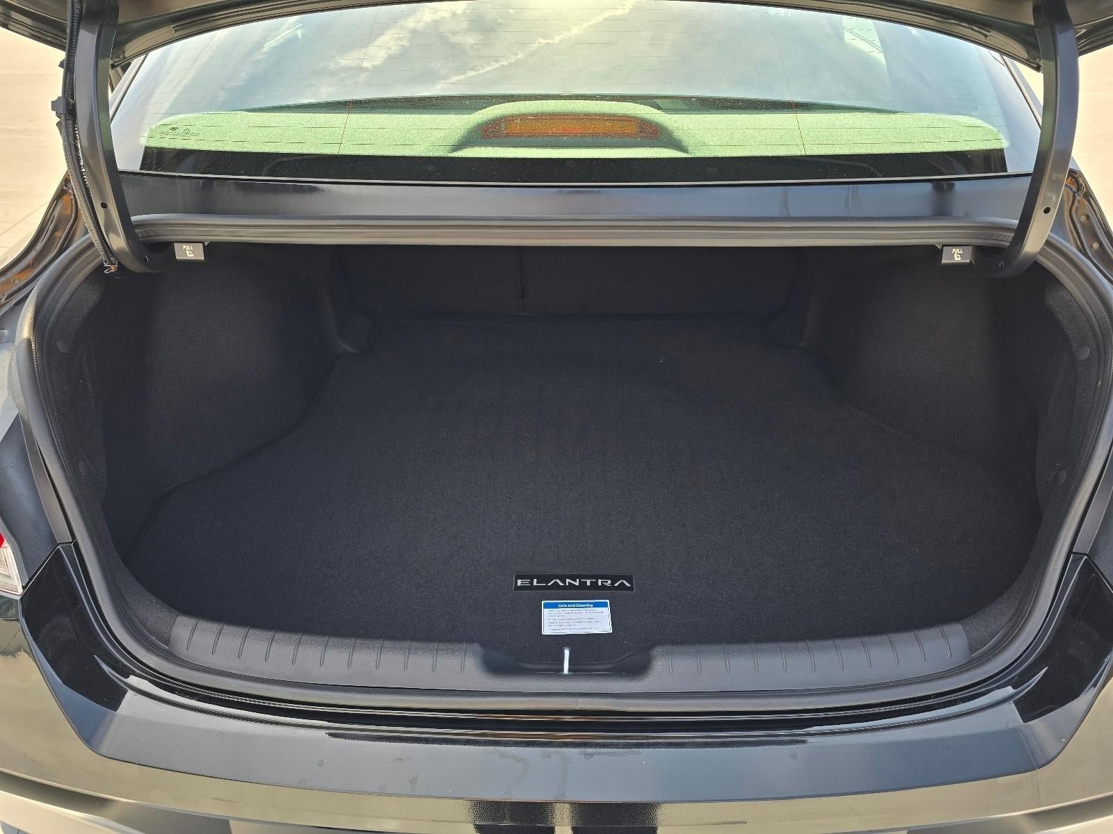 New 2026 Hyundai Elantra SEL Sport Premium image 25
