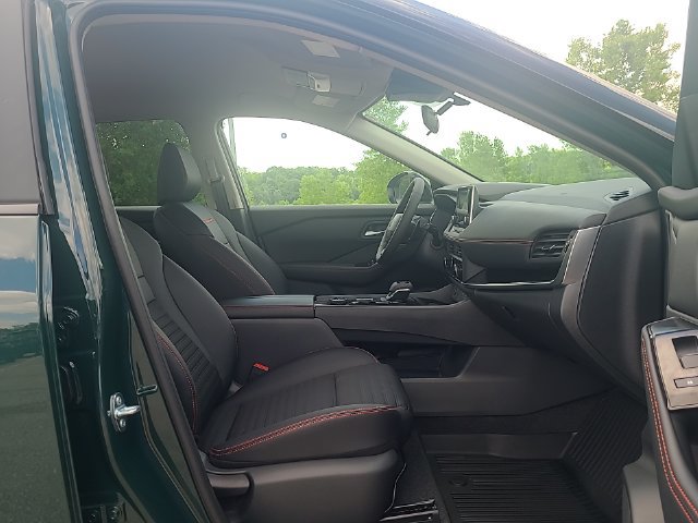 New 2026 Nissan Rogue SV AWD/4WD image 24