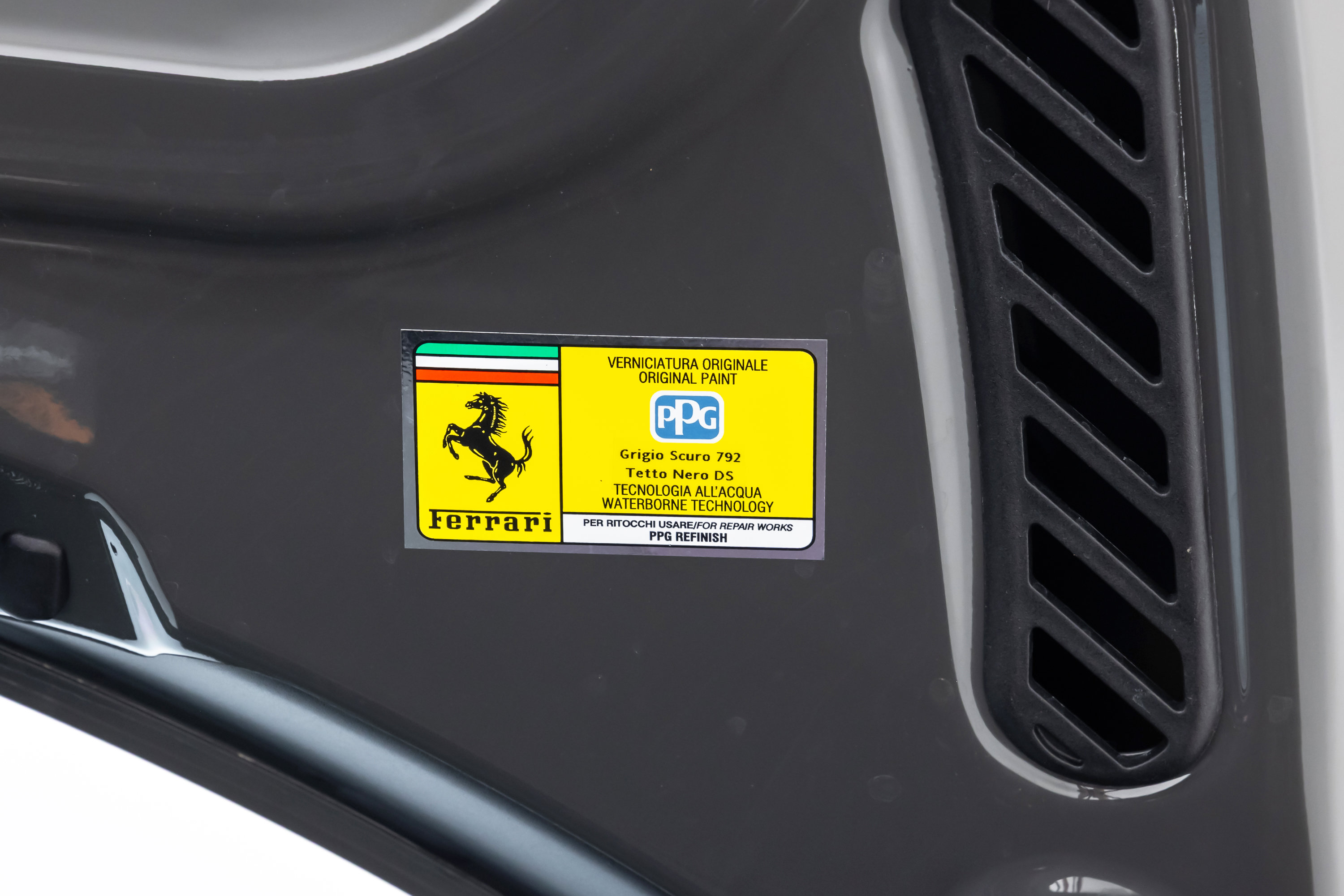 Certified 2022 Ferrari F8 Tributo RWD image 39
