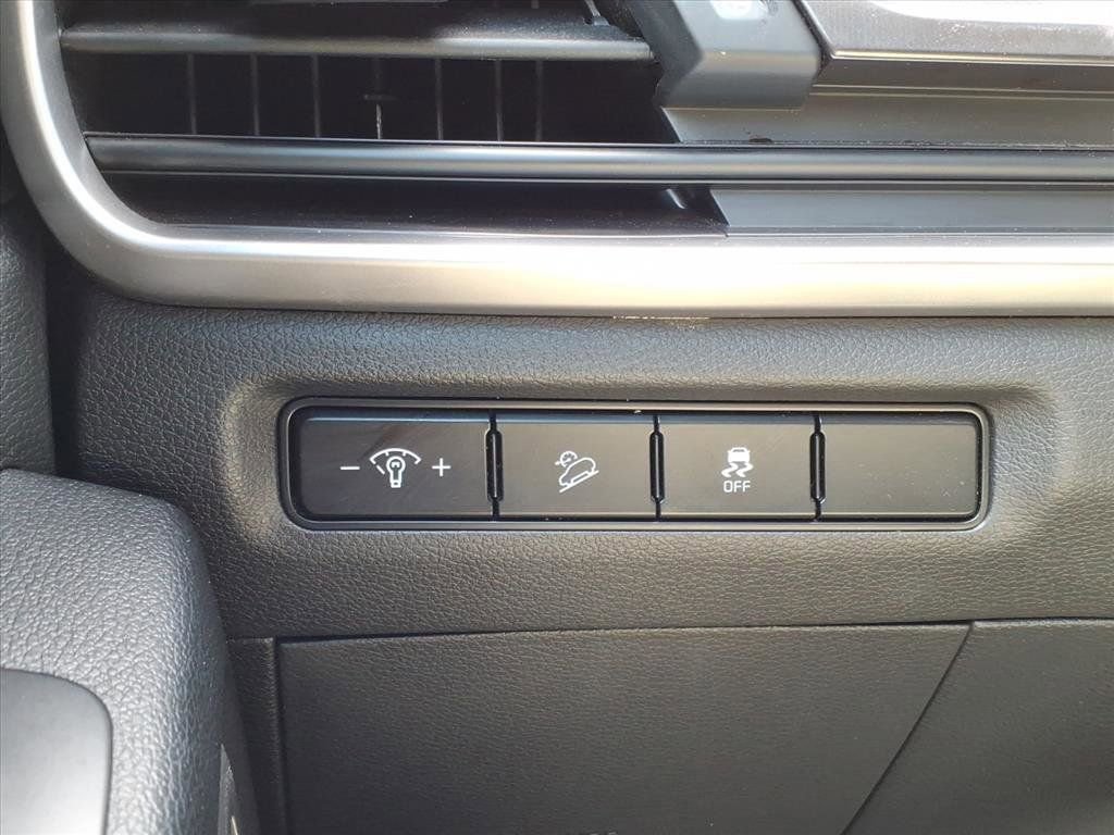 Used 2024 Kia Telluride LX FWD image 20