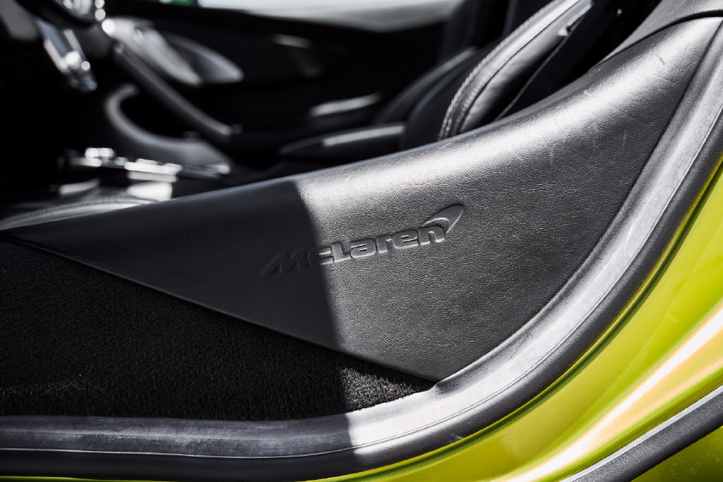 Used 2023 McLaren GT RWD image 37