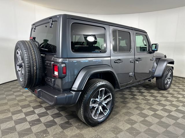 Used 2024 Jeep Wrangler Unlimited w/ Convenience Group image 3