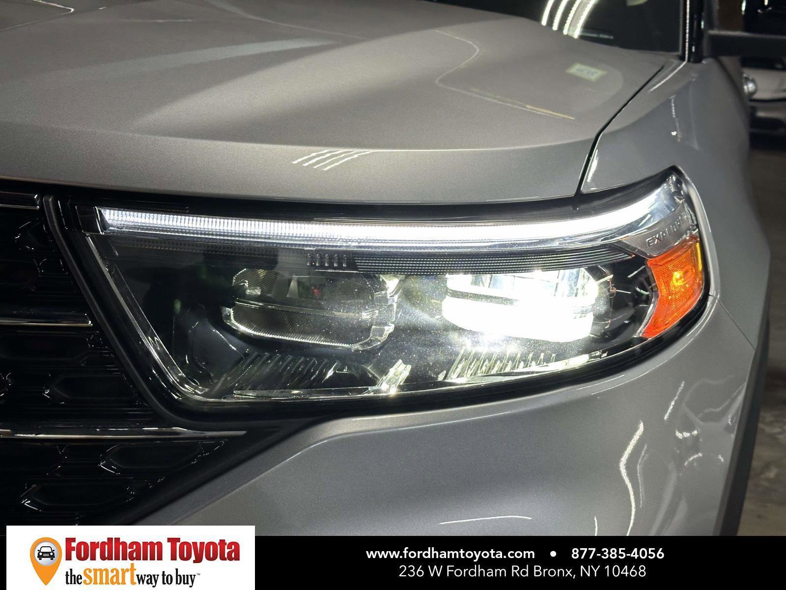 Used 2023 Ford Explorer XLT w/ Equipment Group 202A image 9