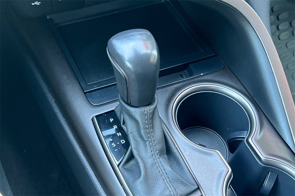 Used 2022 Toyota Camry SE image 22
