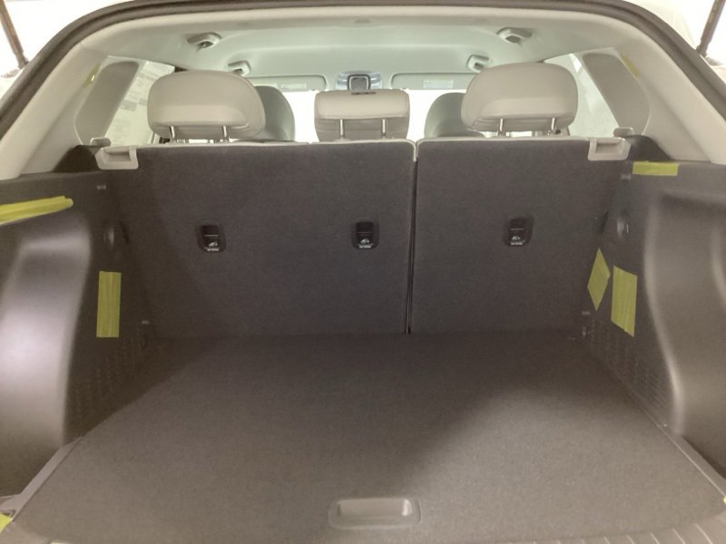 New 2026 Hyundai Kona SEL Premium image 8