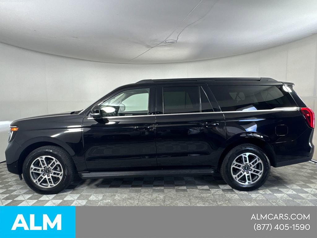Used 2025 Ford Expedition Max Active AWD/4WD image 11
