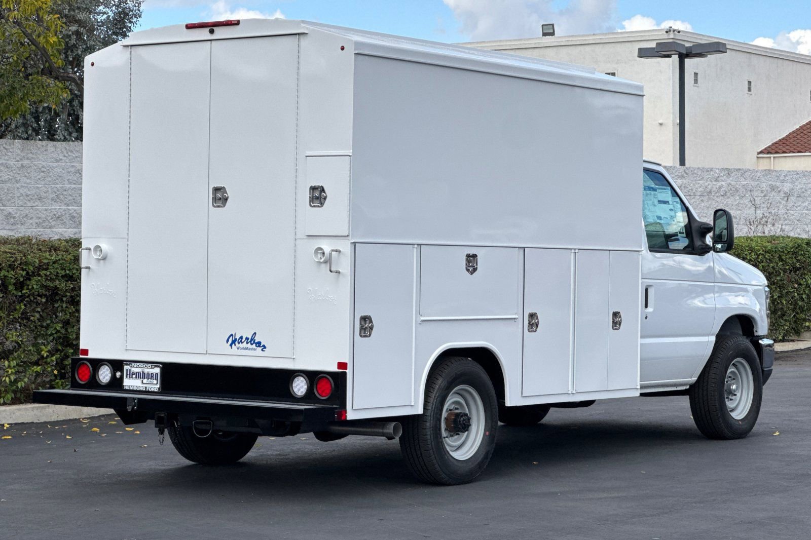 New 2026 Ford E-350 and Econoline 350 Super Duty w/ Power Equipment Group image 4