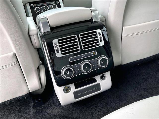 Used 2017 Land Rover Range Rover HSE image 25