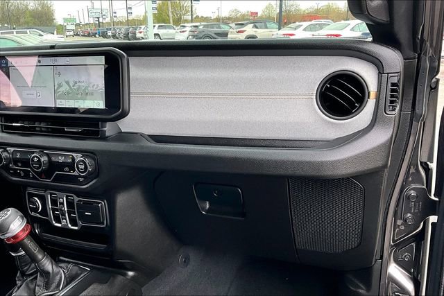 Used 2024 Jeep Wrangler Sport S AWD/4WD image 21