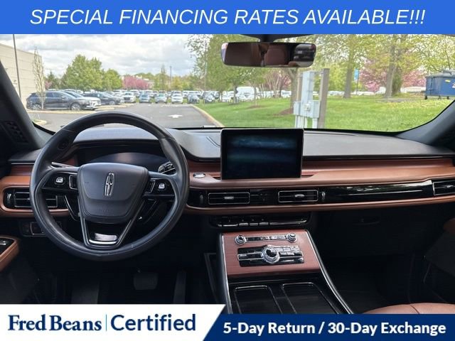 Used 2023 Lincoln Aviator Grand Touring w/ Class IV Trailer Tow Package image 17