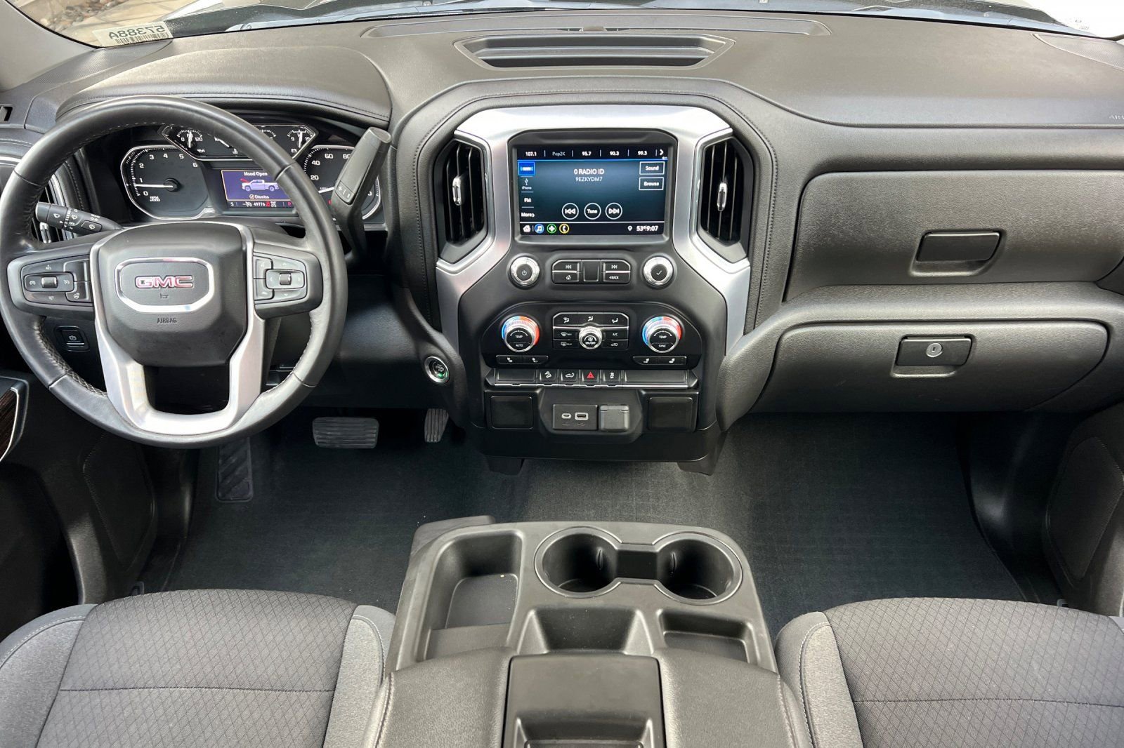 Used 2022 GMC Sierra 1500 SLE image 17