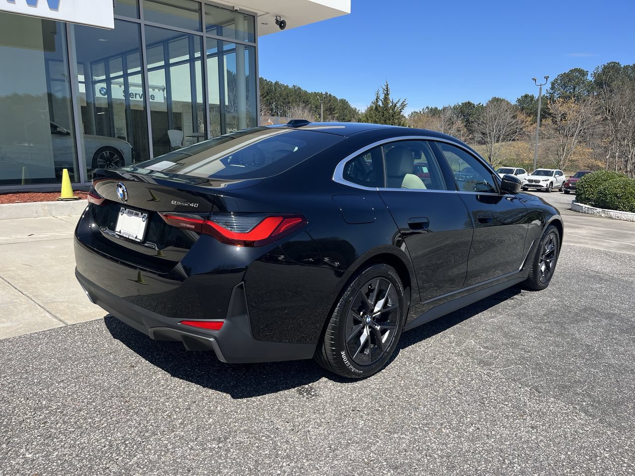 Used 2026 BMW i4 eDrive40 w/ Premium Package RWD image 8